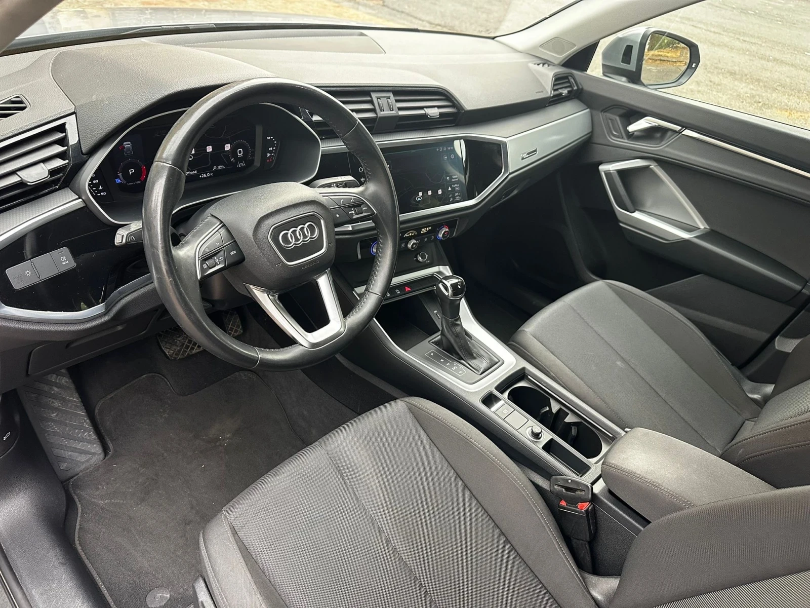 Audi Q3 35 TDI S tronic S line edition, снимка 12 - Автомобили и джипове - 55051046