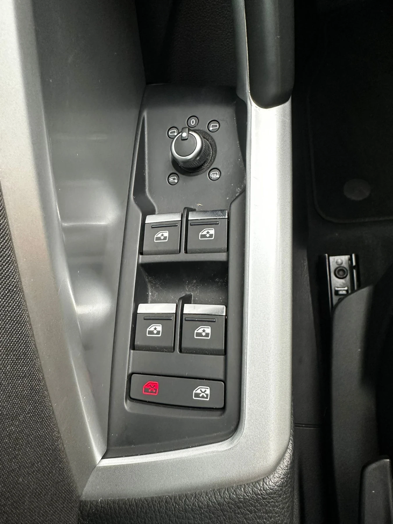 Audi Q3 35 TDI S tronic S line edition, снимка 13 - Автомобили и джипове - 55051046