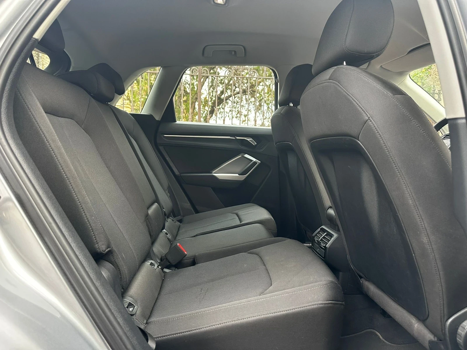 Audi Q3 35 TDI S tronic S line edition, снимка 14 - Автомобили и джипове - 55051046