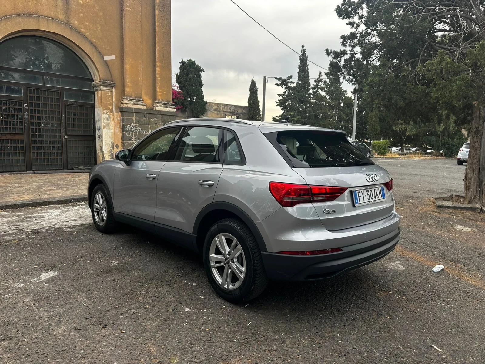 Audi Q3 35 TDI S tronic S line edition, снимка 4 - Автомобили и джипове - 55051046