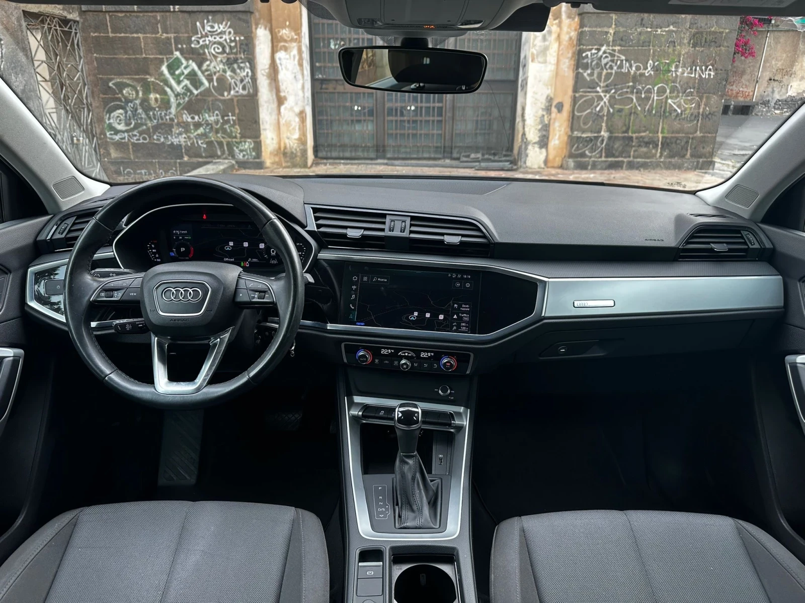 Audi Q3 35 TDI S tronic S line edition, снимка 9 - Автомобили и джипове - 55051046