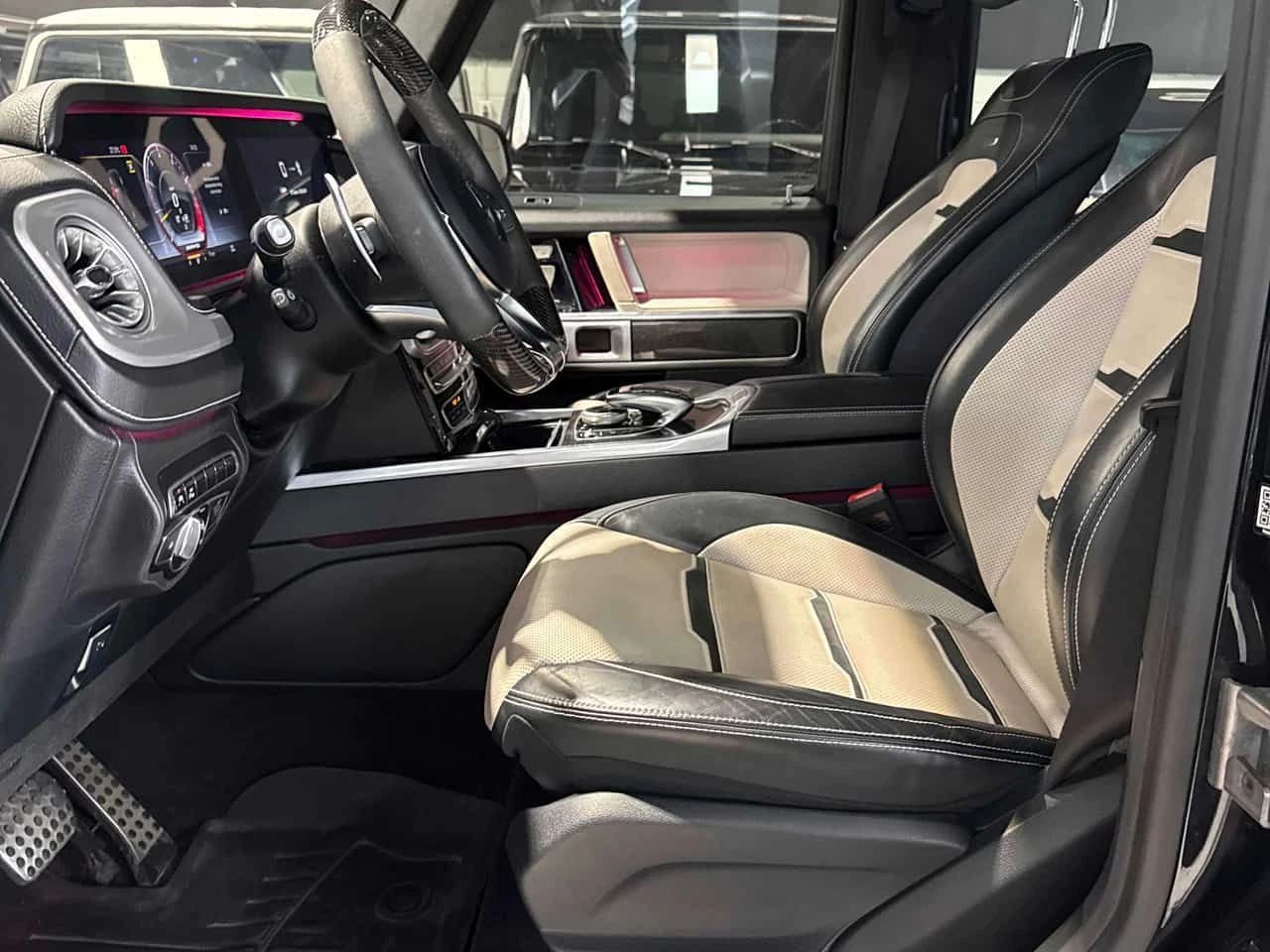 Mercedes-Benz G 63 AMG BURMESTER/ОБДУХВАНЕ/ПАНОРАМА/360 , снимка 15 - Автомобили и джипове - 55258493
