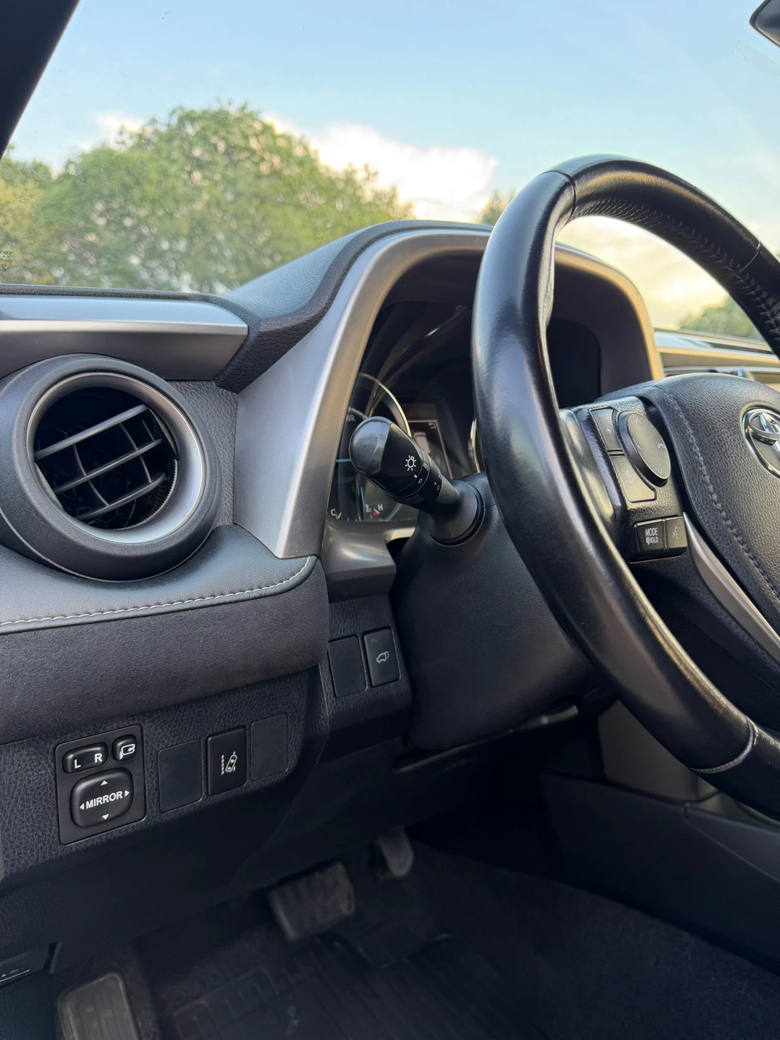 Toyota Rav4, снимка 9 - Автомобили и джипове - 55586290