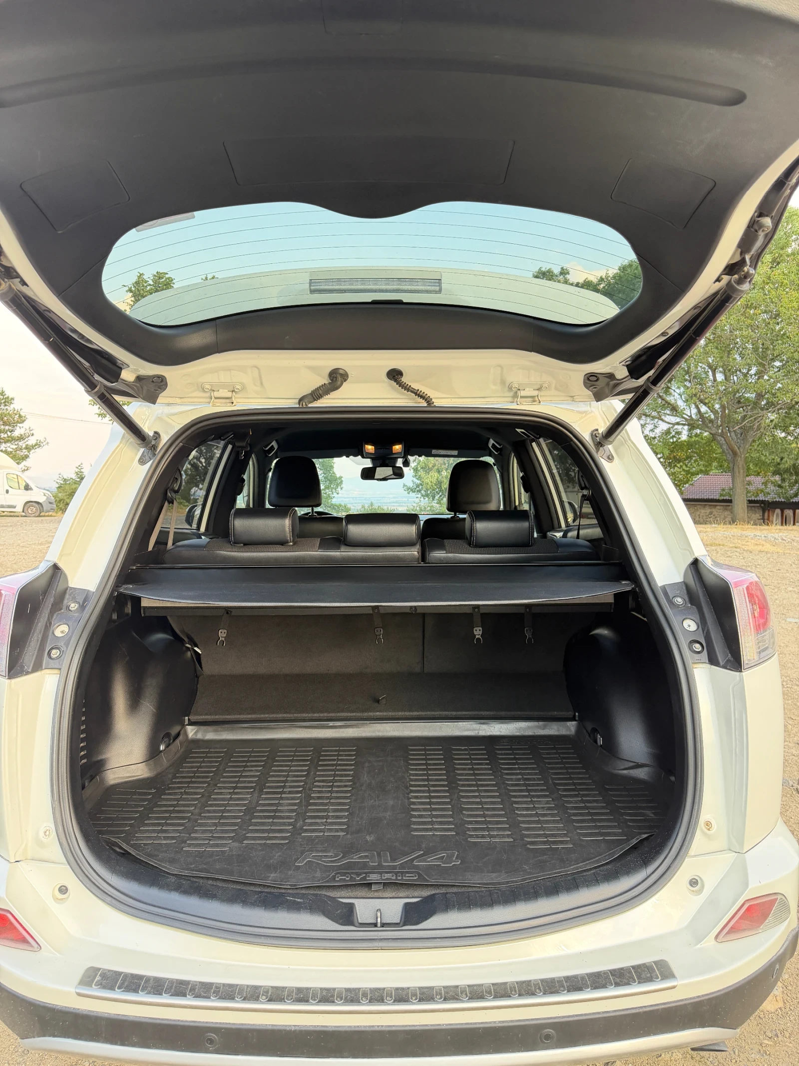 Toyota Rav4, снимка 12 - Автомобили и джипове - 55586290