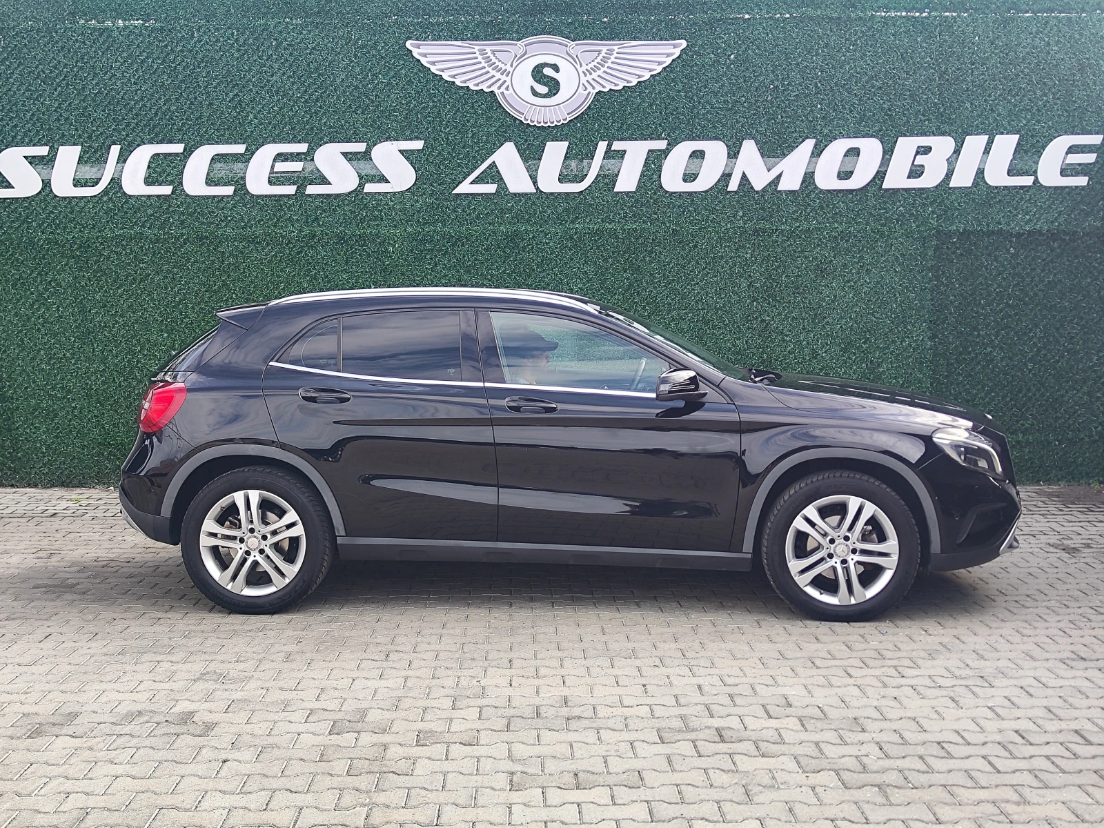 Mercedes-Benz GLA 200 AMG* CAMERA* RECARO* LEDD* LIZING | Mobile.bg � ����������� 3