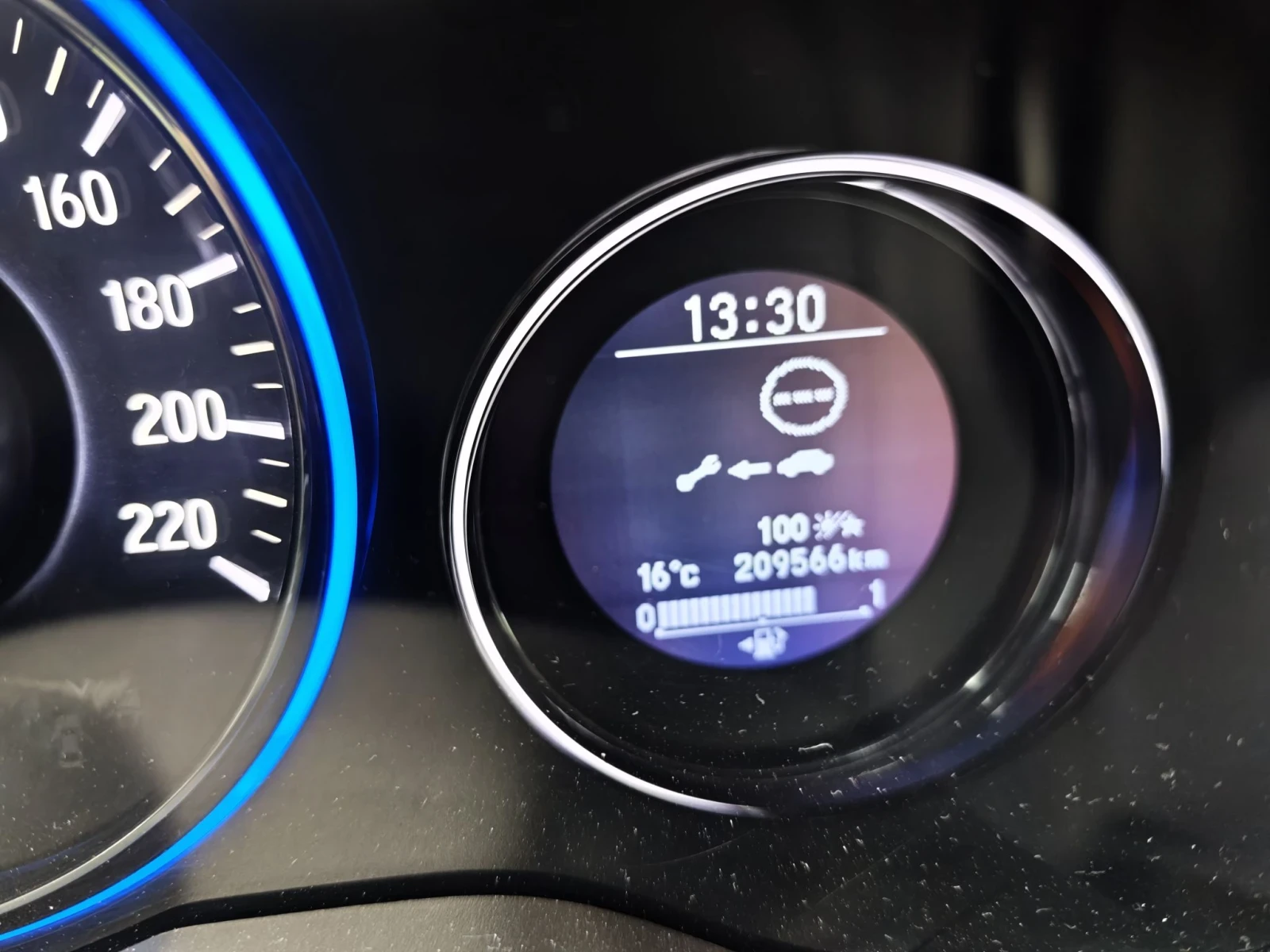 Honda Hr-v, снимка 14 - Автомобили и джипове - 56542862