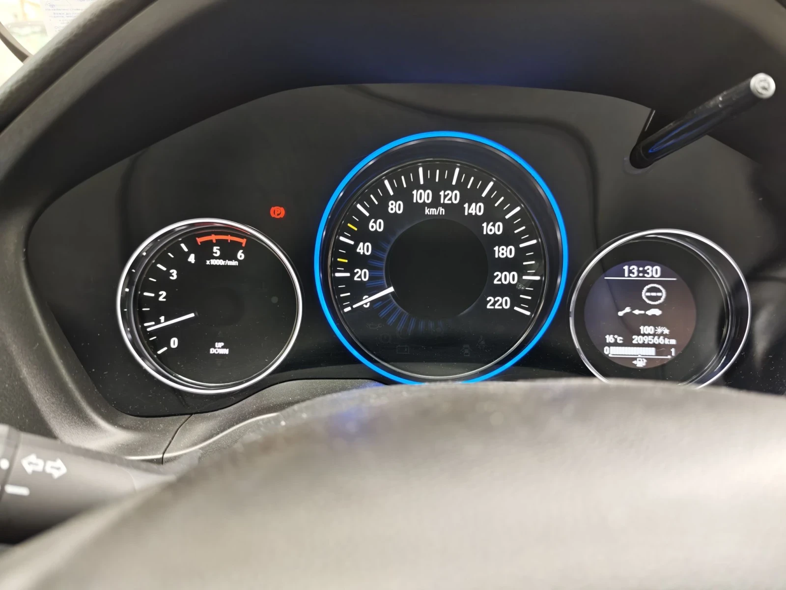 Honda Hr-v, снимка 12 - Автомобили и джипове - 56542862