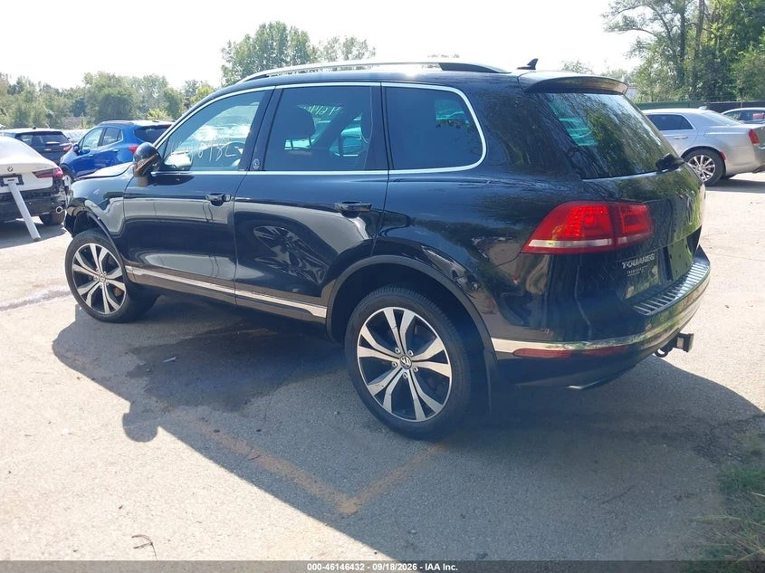 VW Touareg, снимка 4 - Автомобили и джипове - 56580998