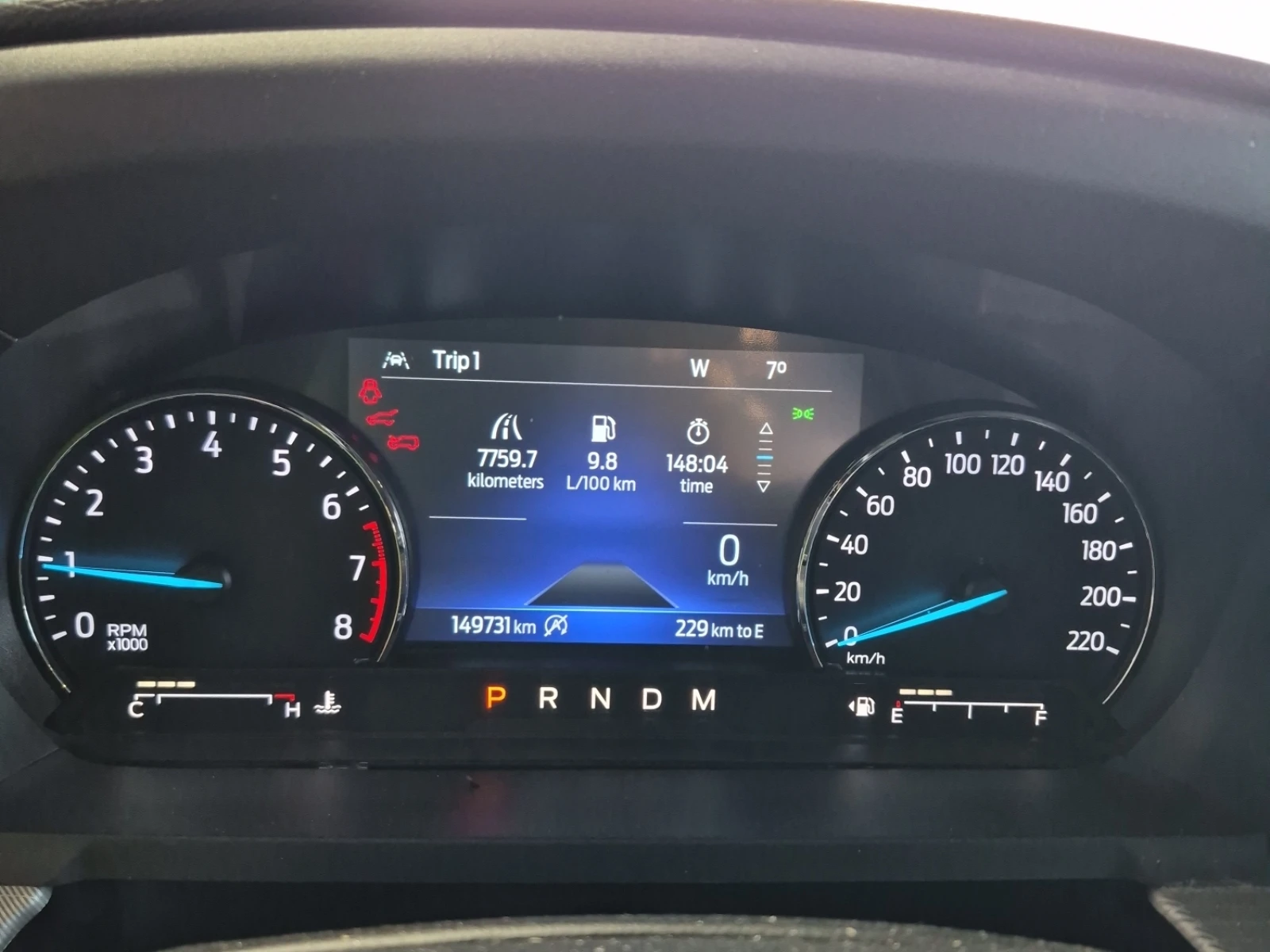 Ford Explorer XLT / АВТОКРЕДИТ, снимка 8 - Автомобили и джипове - 56748987