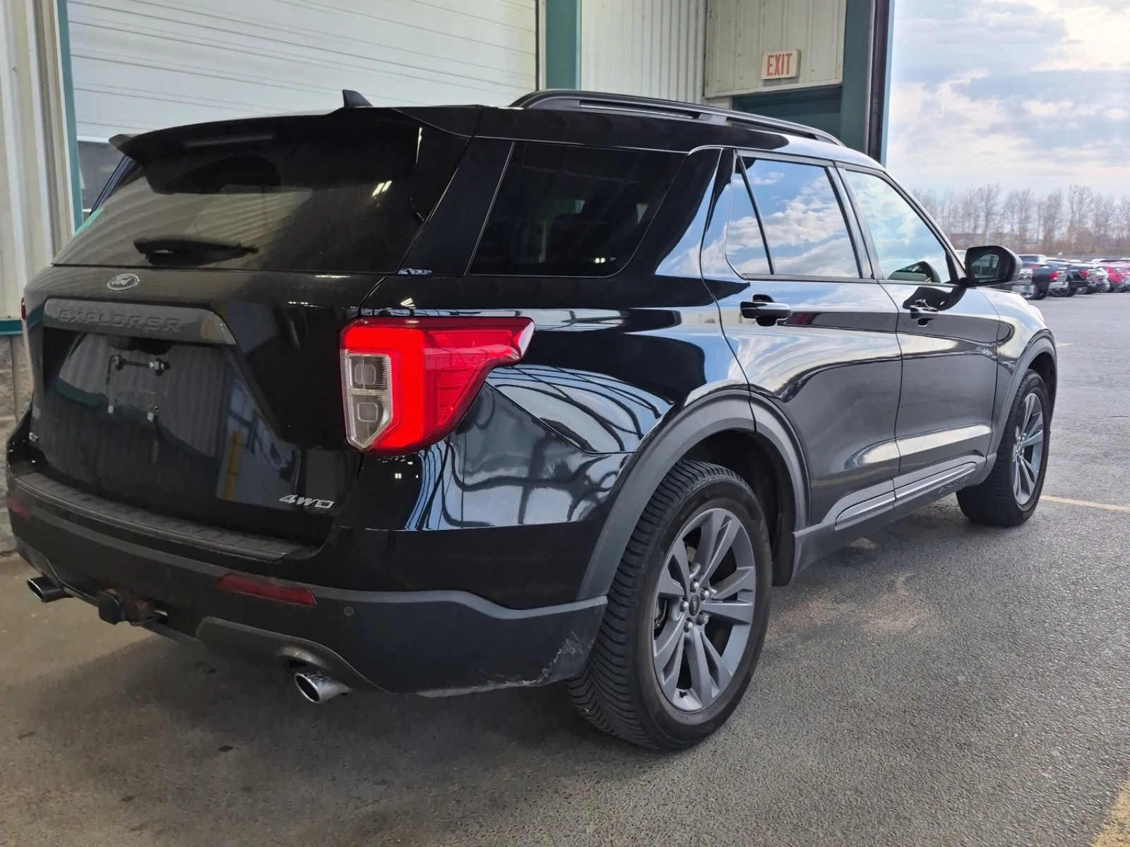 Ford Explorer XLT / АВТОКРЕДИТ, снимка 3 - Автомобили и джипове - 56748987