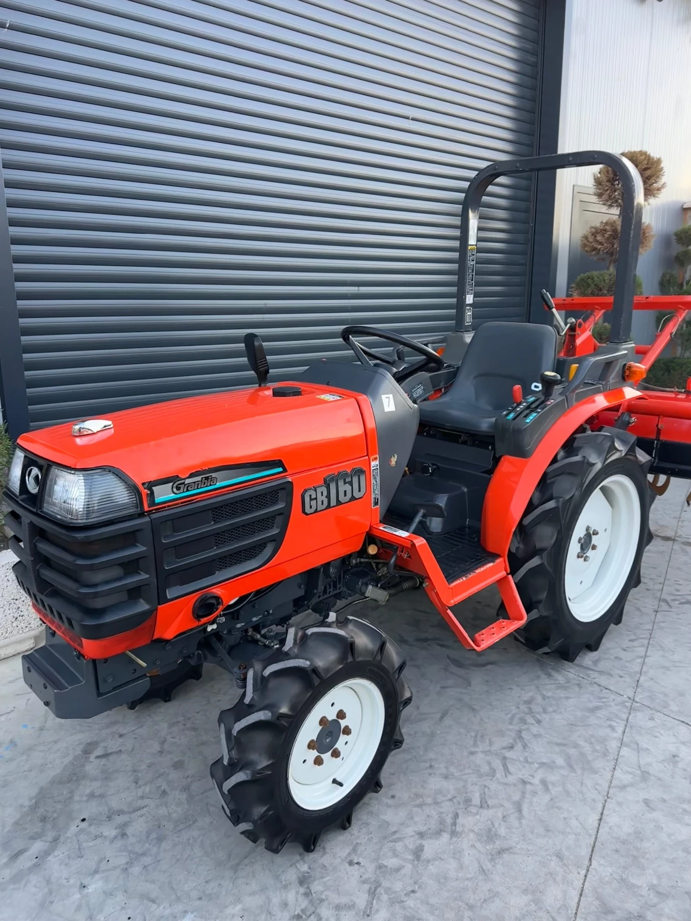 Трактор Kubota GB160 ПЕРФЕКТЕН - изображение 4