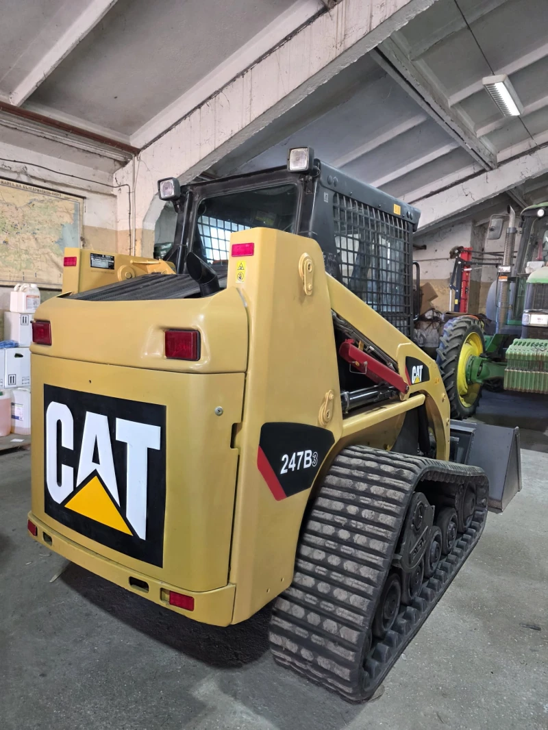 Мини челни товарачи Cat 247B3, снимка 10 - Индустриална техника - 52929788