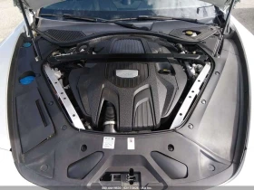 Porsche Panamera  4 / CARFAX / ФИКСИРАНА ЦЕНА ДО БЪЛГАРИЯ , снимка 10