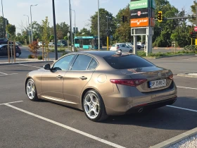 Alfa Romeo Giulia 2.2 180 8AT 1 Собственик, снимка 5