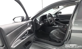 Hyundai Elantra 1.6 LPi Smart, снимка 11