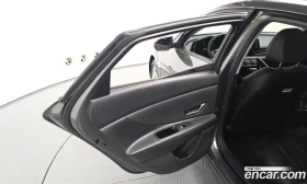 Hyundai Elantra 1.6 LPi Smart, снимка 13