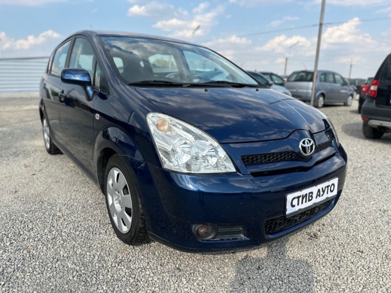 Toyota Corolla verso 2.2 D4D 7 места, снимка 1 - Автомобили и джипове - 46275924