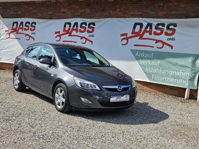 Opel Astra 1.4 Бензин Automatik 139к , снимка 1 - Автомобили и джипове - 47163869