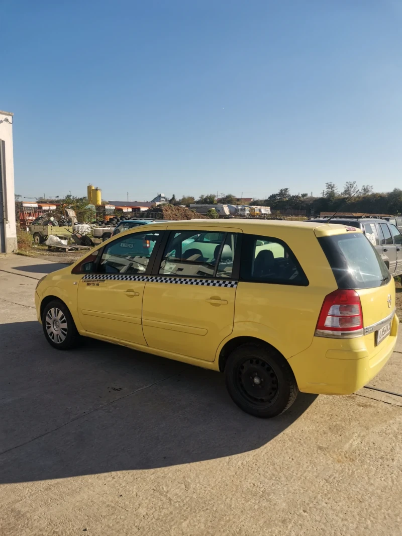 Opel Zafira 1. 6 CNG, снимка 4 - Автомобили и джипове - 47655203