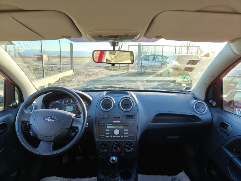 Ford Fiesta 1.4  i, снимка 10 - Автомобили и джипове - 48090180