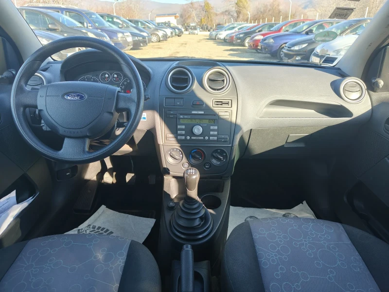 Ford Fiesta 1.4  i, снимка 10 - Автомобили и джипове - 48090180