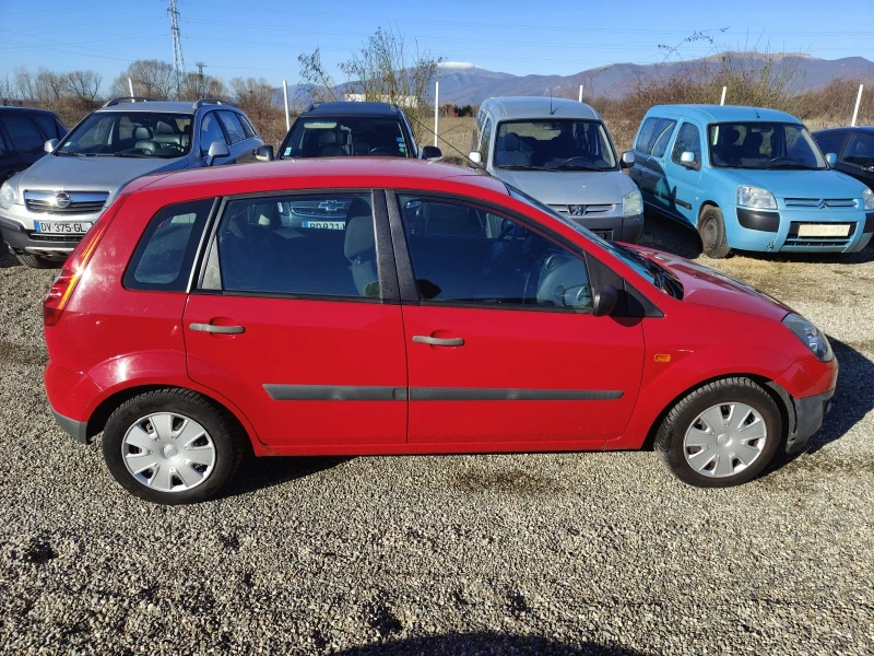 Ford Fiesta 1.4  i, снимка 7 - Автомобили и джипове - 48090180