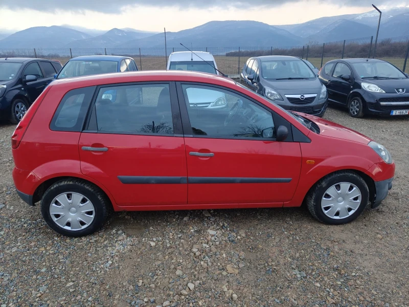 Ford Fiesta 1.4  i, снимка 8 - Автомобили и джипове - 48090180