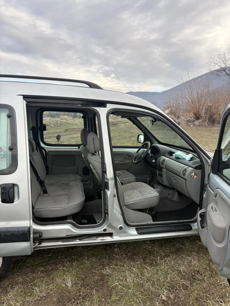 Renault Kangoo, снимка 8 - Автомобили и джипове - 49378537