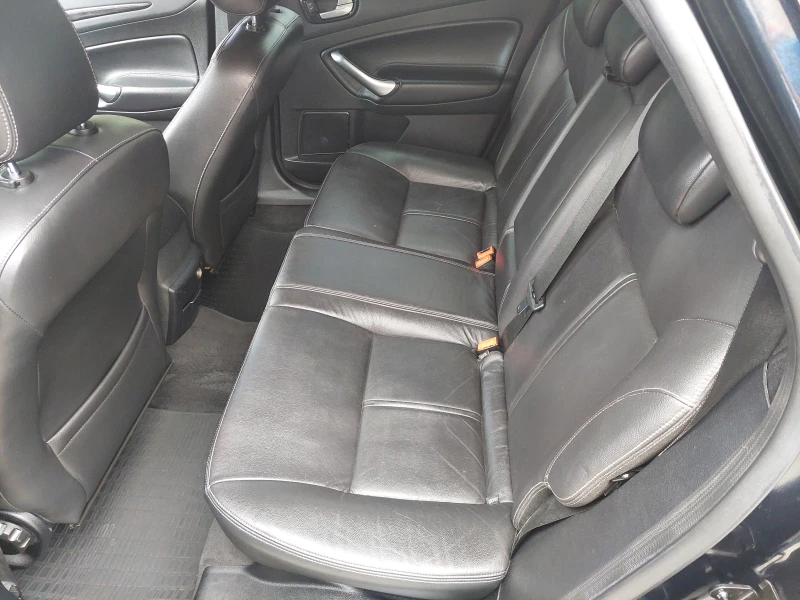 Ford Mondeo 2, 0d 140ps AUTOMATIC Ghia, снимка 8 - Автомобили и джипове - 50408145