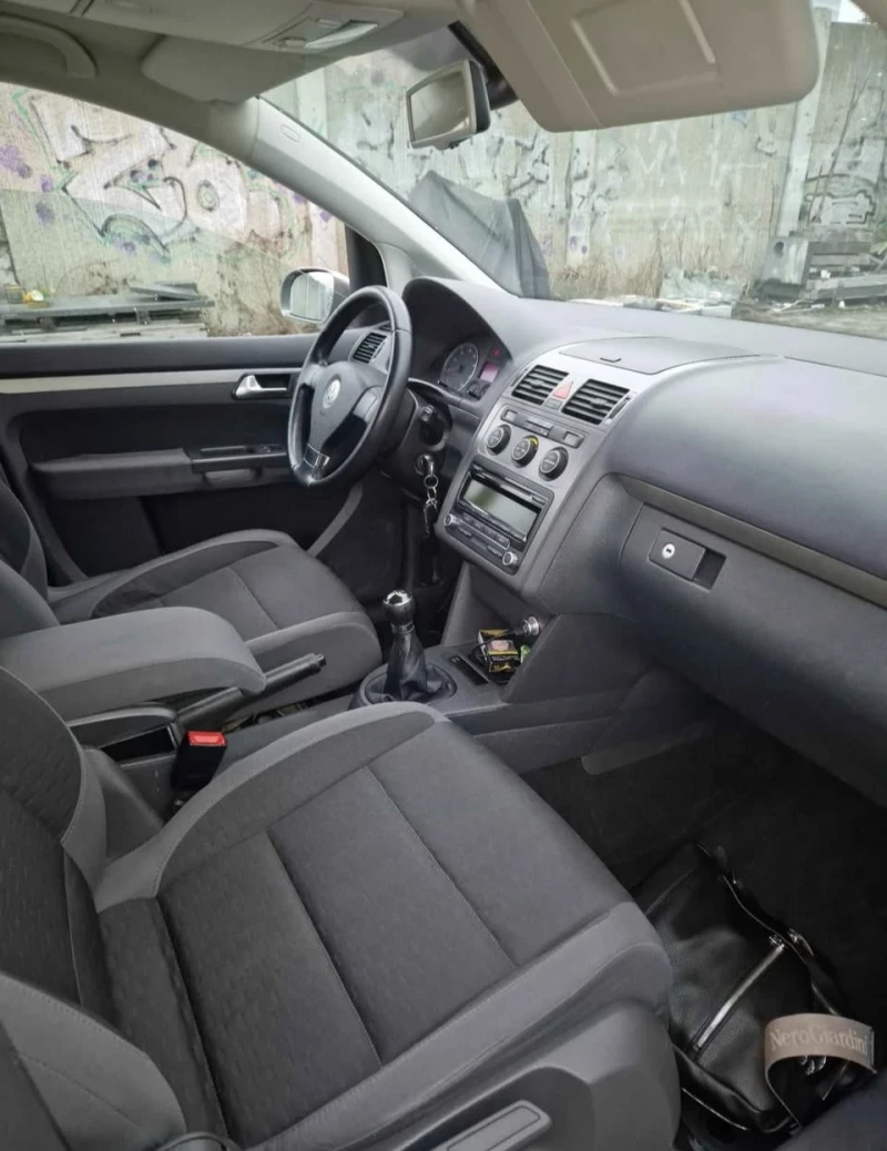 VW Touran 2.0 EcoMetan, снимка 14 - Автомобили и джипове - 50945151
