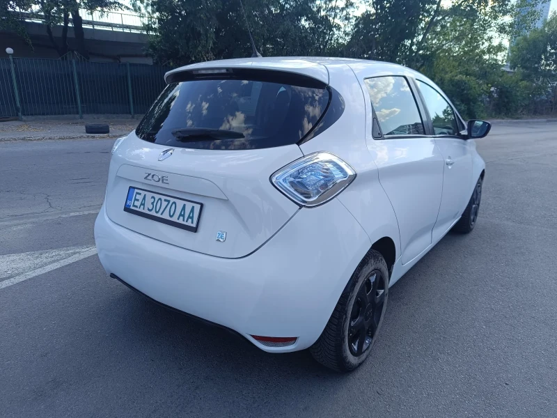 Renault Zoe, снимка 4 - Автомобили и джипове - 51124264