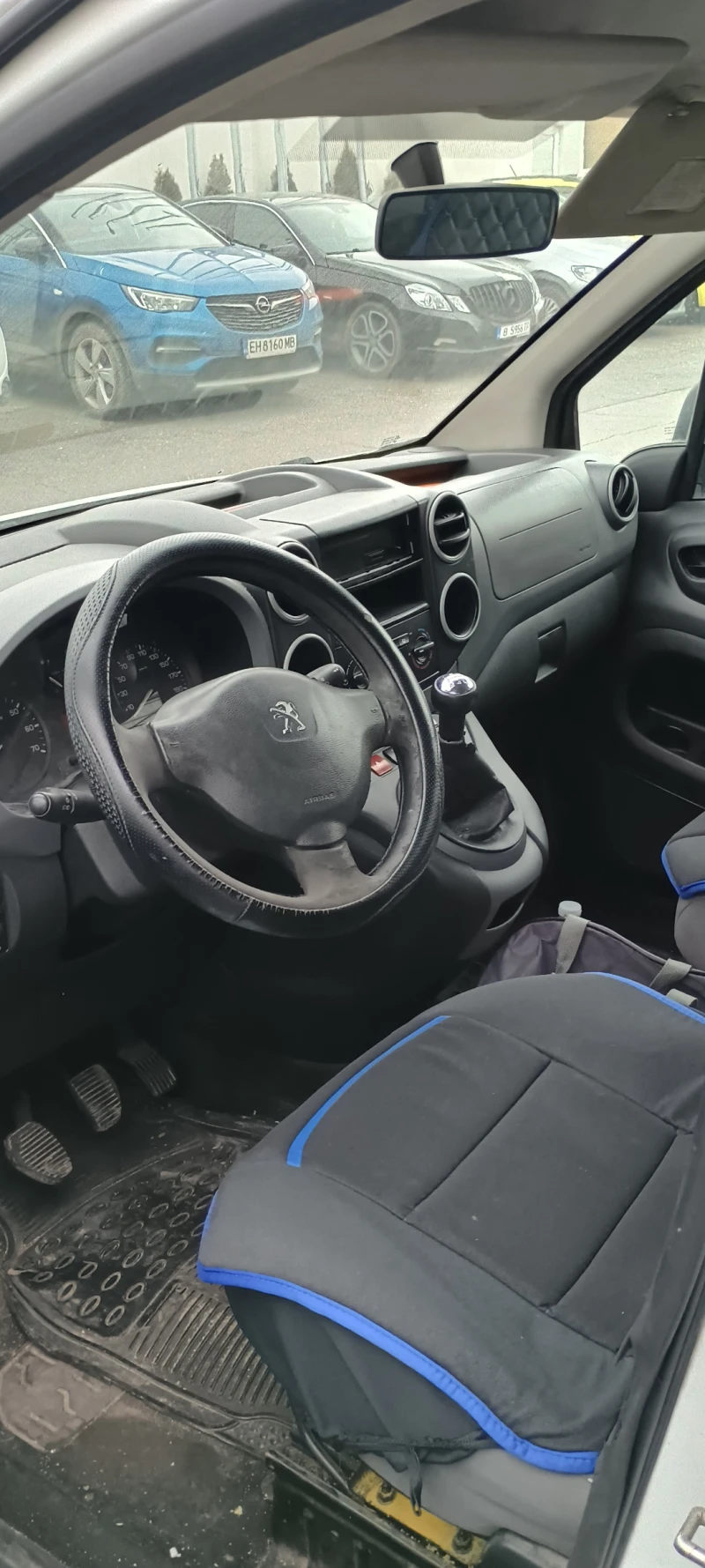 Peugeot Partner 1.6HDI, снимка 4 - Автомобили и джипове - 53230019