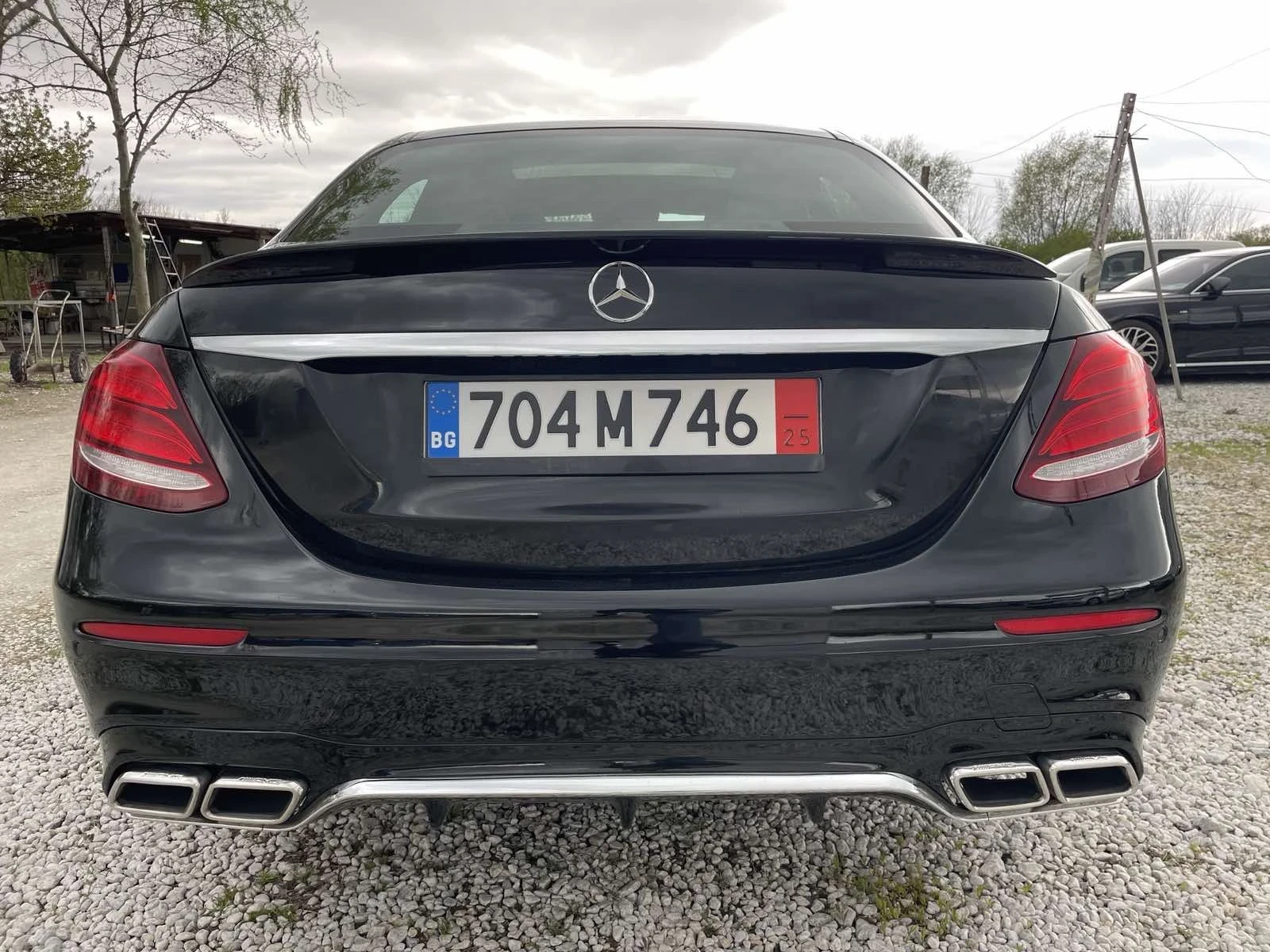 Mercedes-Benz E 220 AMG - изображение 4