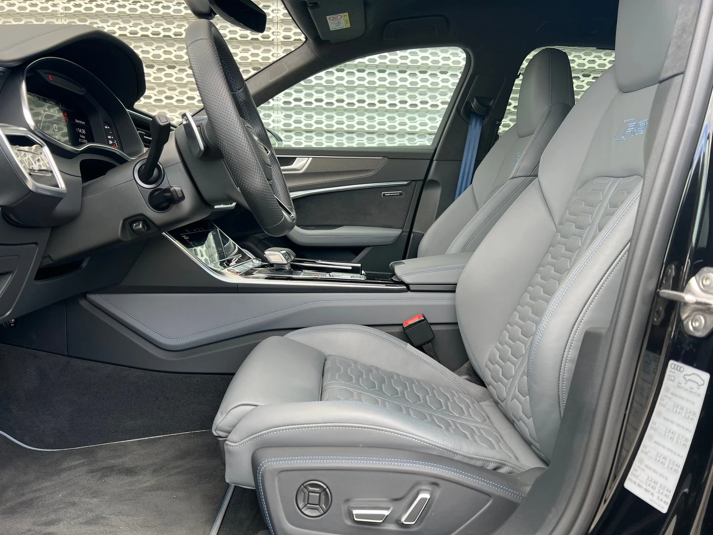 Audi Rs6 Audi RS 6 Avant 4.0 TFSI quattro, снимка 8 - Автомобили и джипове - 51848897