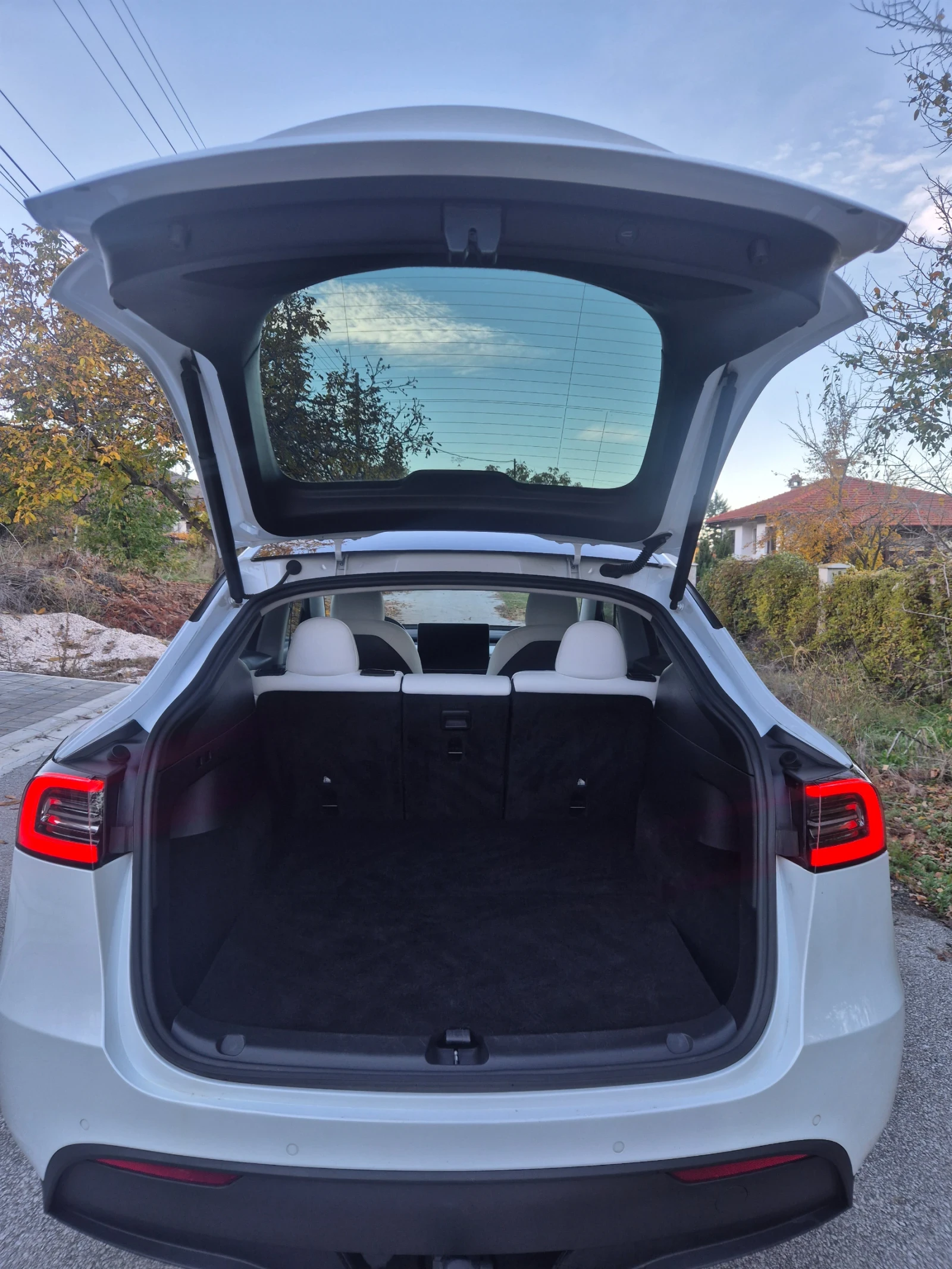 Tesla Model Y Long Range/Dual Motor  | Mobile.bg   7