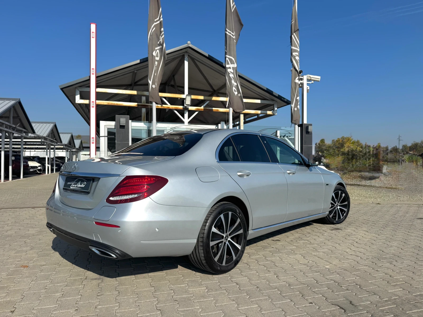 Mercedes-Benz E 220 PLUG IN HYBRID#MULTIBEAM#ОБДУХВАНЕ#DISTR#360* CAM - изображение 5