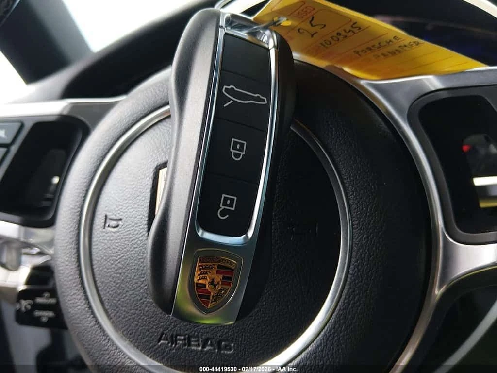 Porsche Panamera  4 / CARFAX / ФИКСИРАНА ЦЕНА ДО БЪЛГАРИЯ , снимка 11 - Автомобили и джипове - 53745374