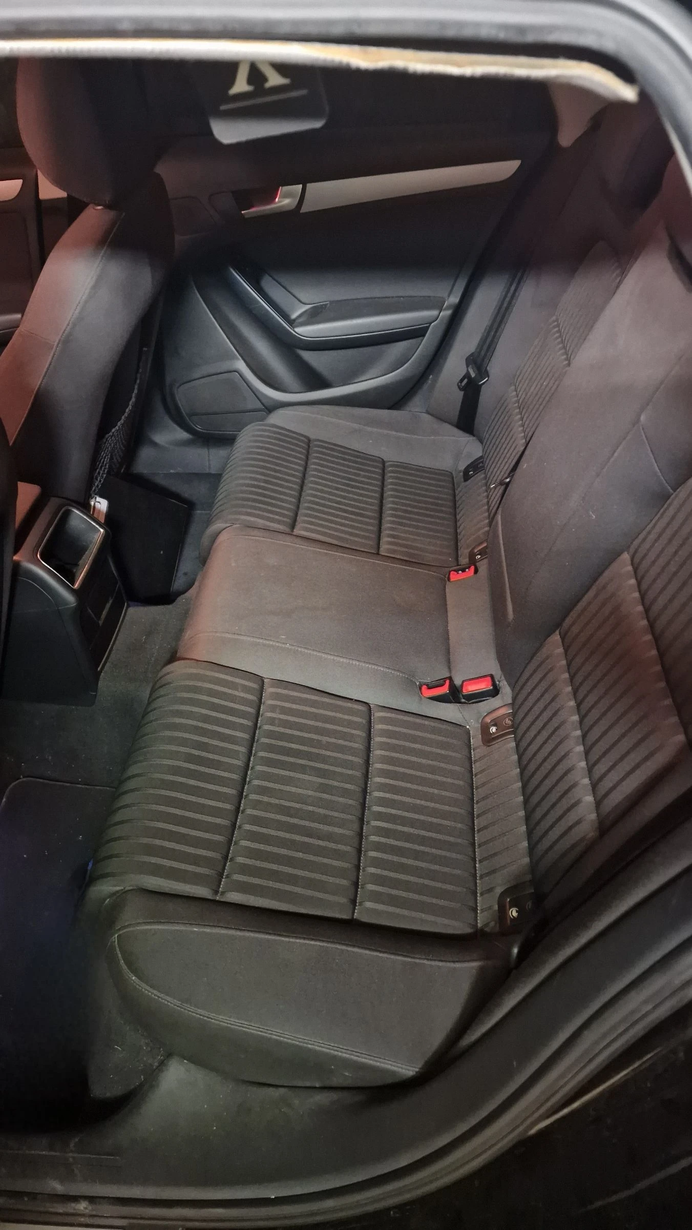 Audi A4 B8 2.0 TDI Quattro , снимка 8 - Автомобили и джипове - 54026881