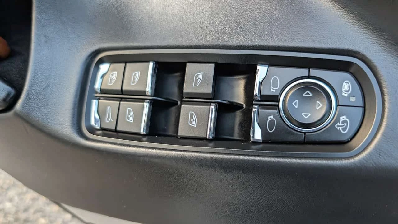 Porsche Panamera * GTS * CARFAX * ЦЕНА ДО БГ, снимка 8 - Автомобили и джипове - 54056556