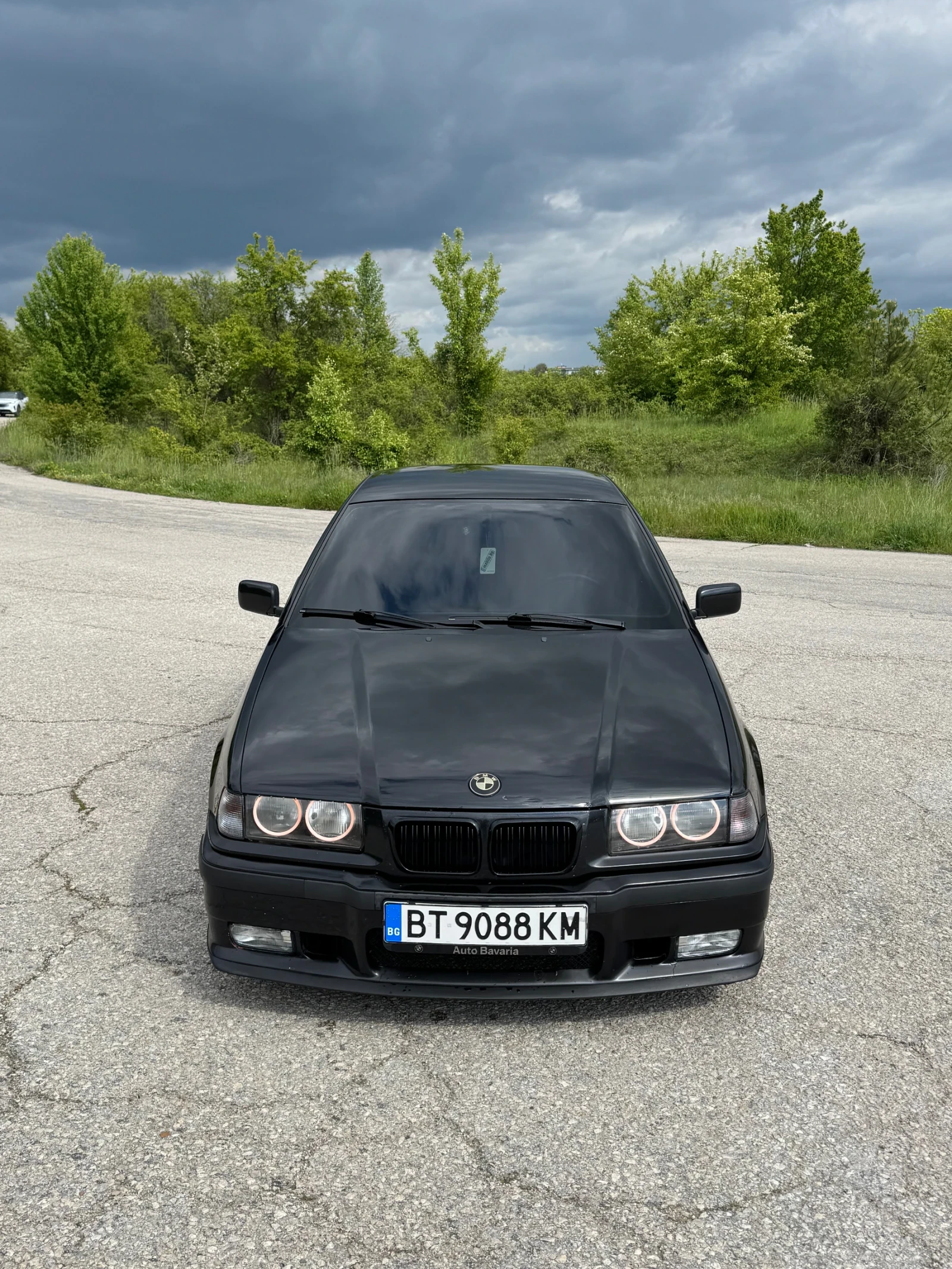 BMW 323 ti, снимка 2 - Автомобили и джипове - 54400539