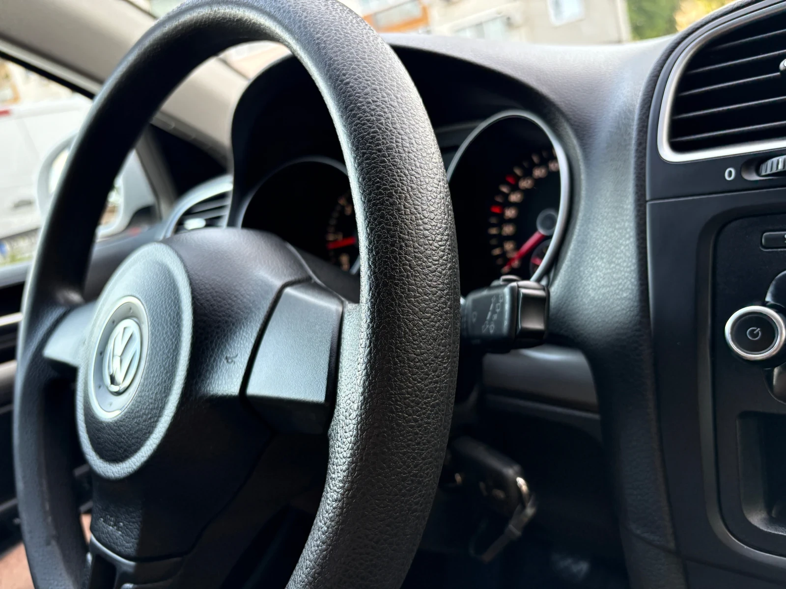 VW Golf 6 1.6TDI Обслужен# 233 000км#, снимка 12 - Автомобили и джипове - 54568202