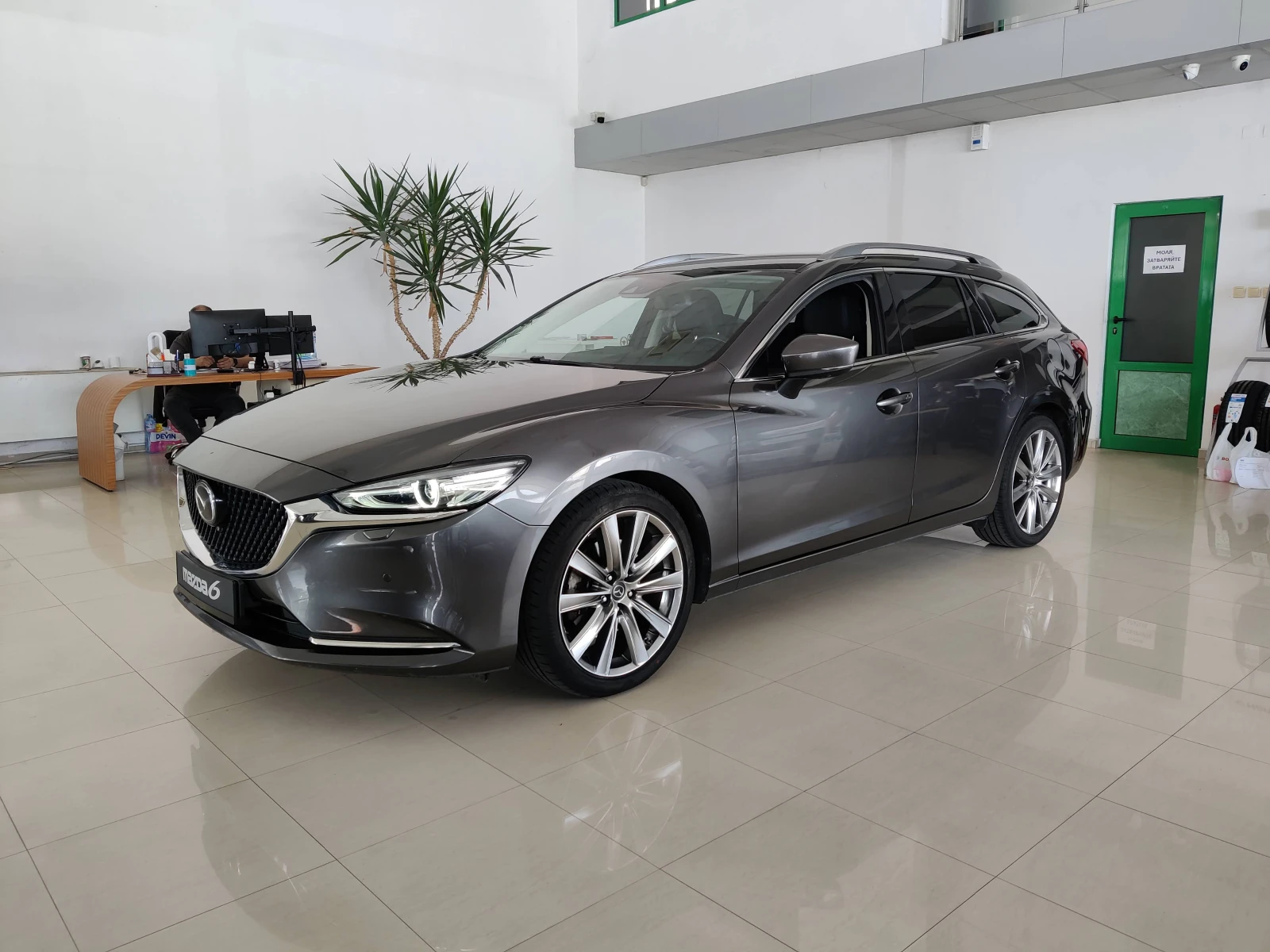 Mazda 6 2.2 CD Skyactiv-D, снимка 3 - Автомобили и джипове - 54791974