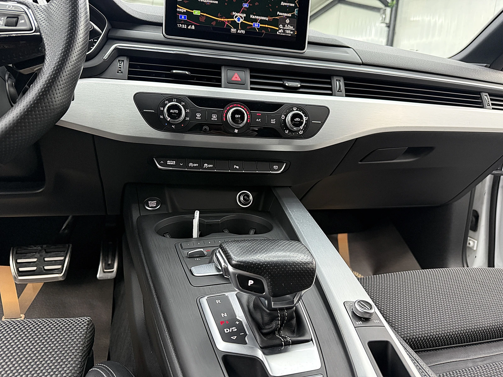 Audi A5 KeylessGo/3xS-line/DIGITAL/САБСТВЕН ЛИЗИНГ, снимка 14 - Автомобили и джипове - 55023621