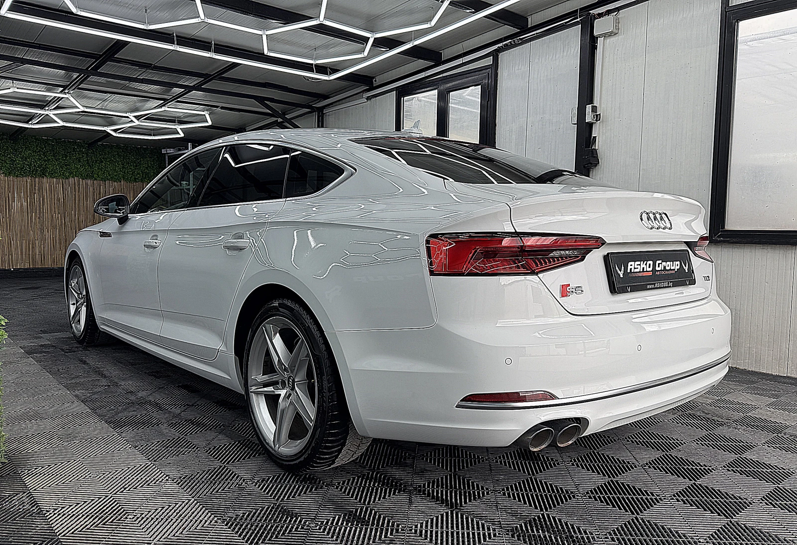 Audi A5 KeylessGo/3xS-line/DIGITAL/САБСТВЕН ЛИЗИНГ, снимка 4 - Автомобили и джипове - 55023621