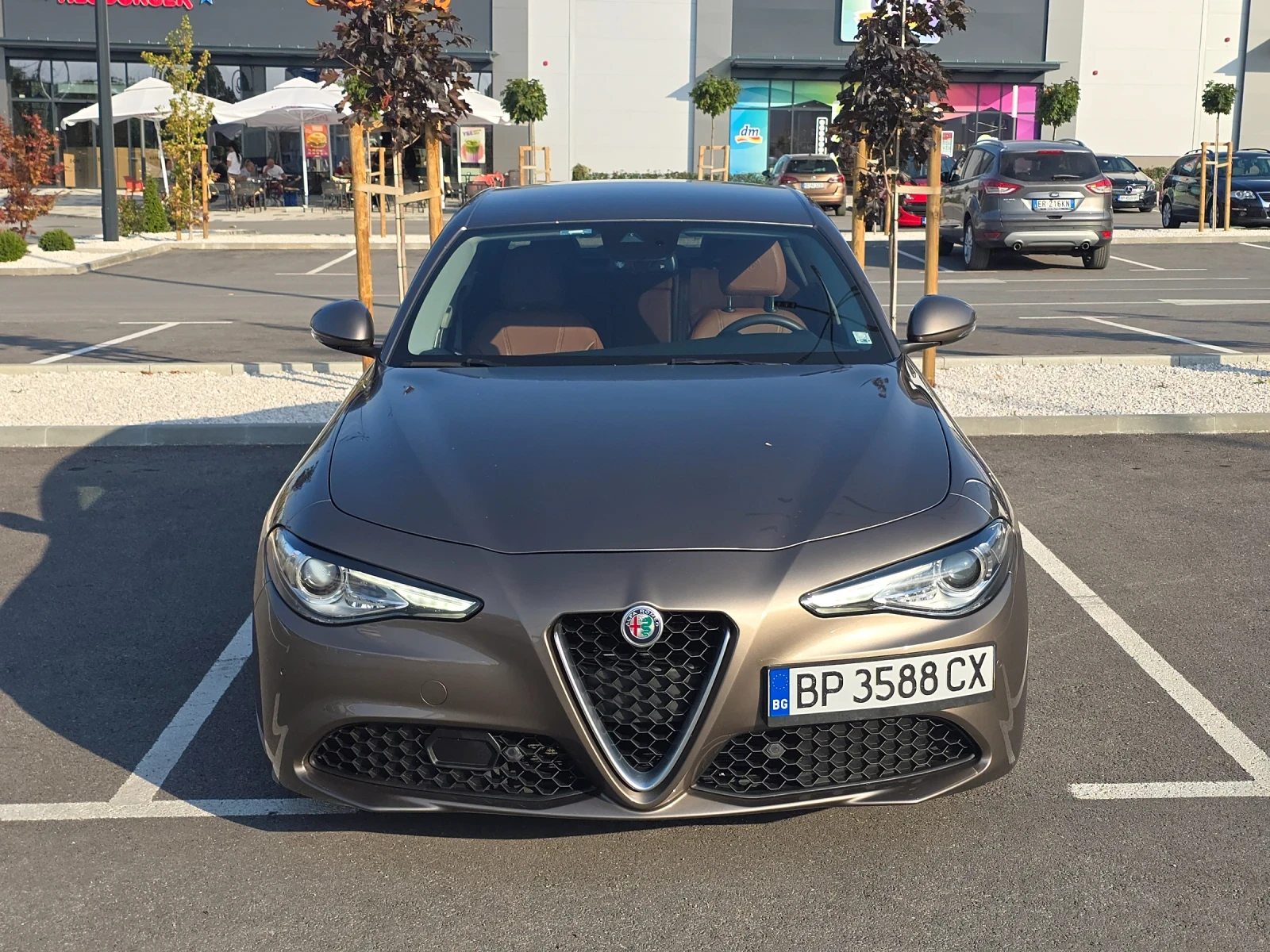 Alfa Romeo Giulia 2.2 180 8AT 1 Собственик, снимка 7 - Автомобили и джипове - 55709380