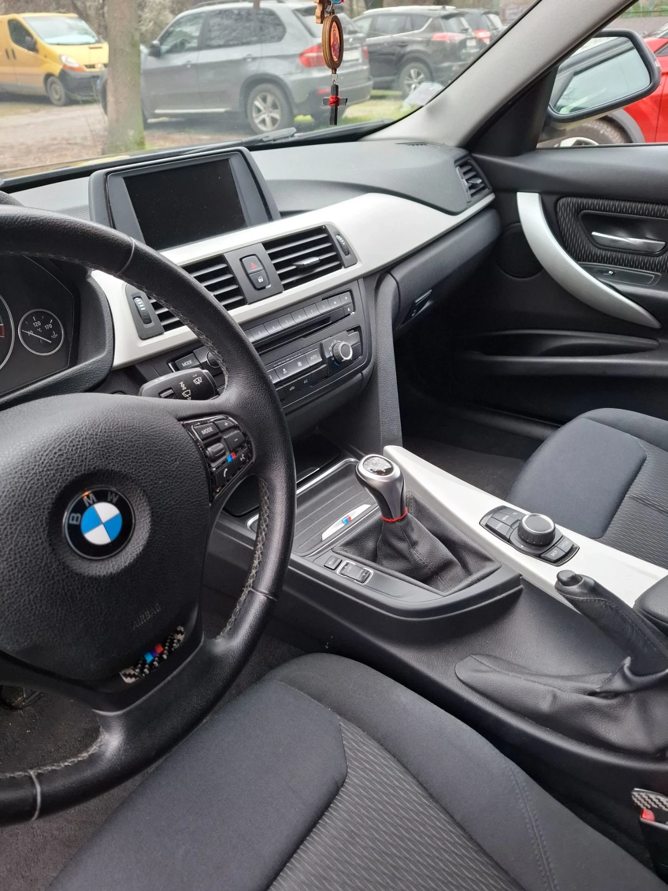BMW 320 320i xdrive , снимка 12 - Автомобили и джипове - 55782849