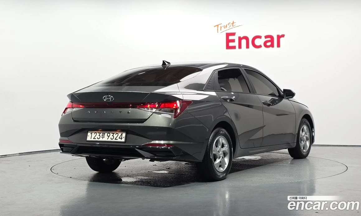 Hyundai Elantra 1.6 LPi Smart, снимка 2 - Автомобили и джипове - 55940433