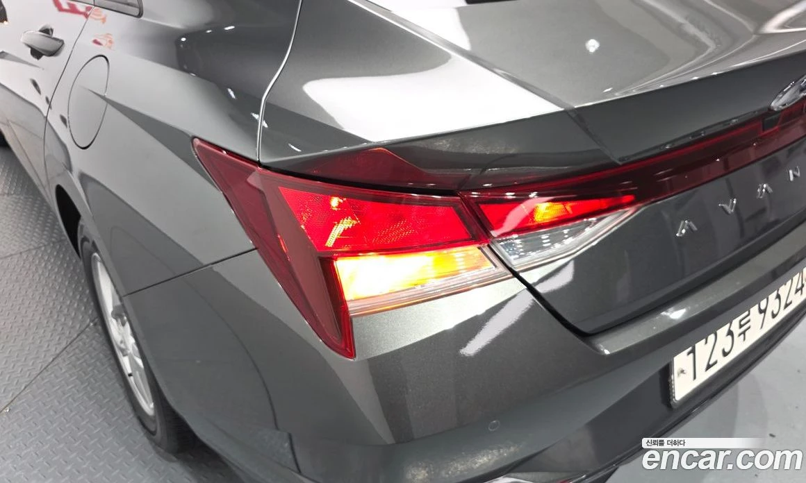 Hyundai Elantra 1.6 LPi Smart, снимка 7 - Автомобили и джипове - 55940433