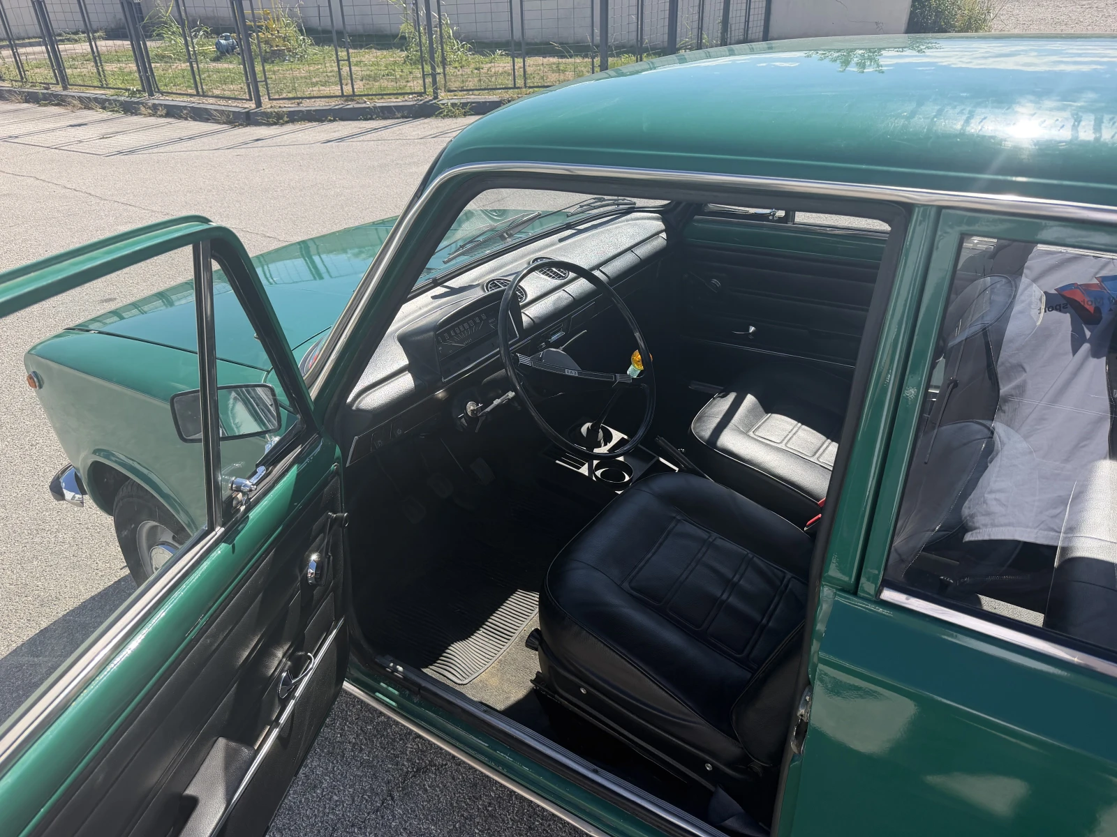 Lada 21013 1.2, снимка 4 - Автомобили и джипове - 56572126