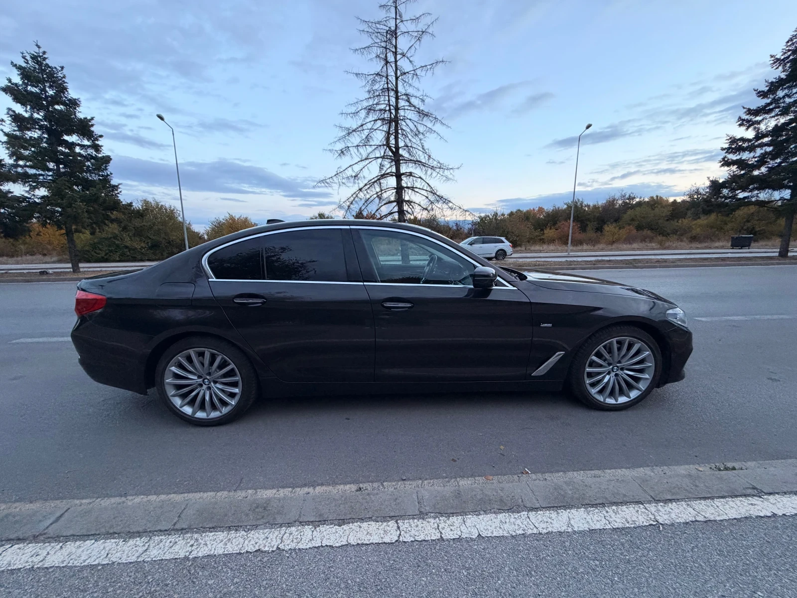 BMW 530, снимка 8 - Автомобили и джипове - 56416475